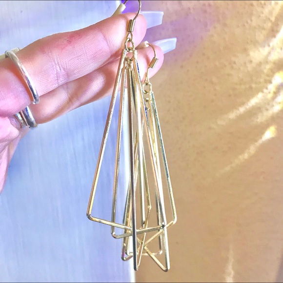 🌸 free with purchase🌸Geometric dangle earrings. - Picture 2 of 2